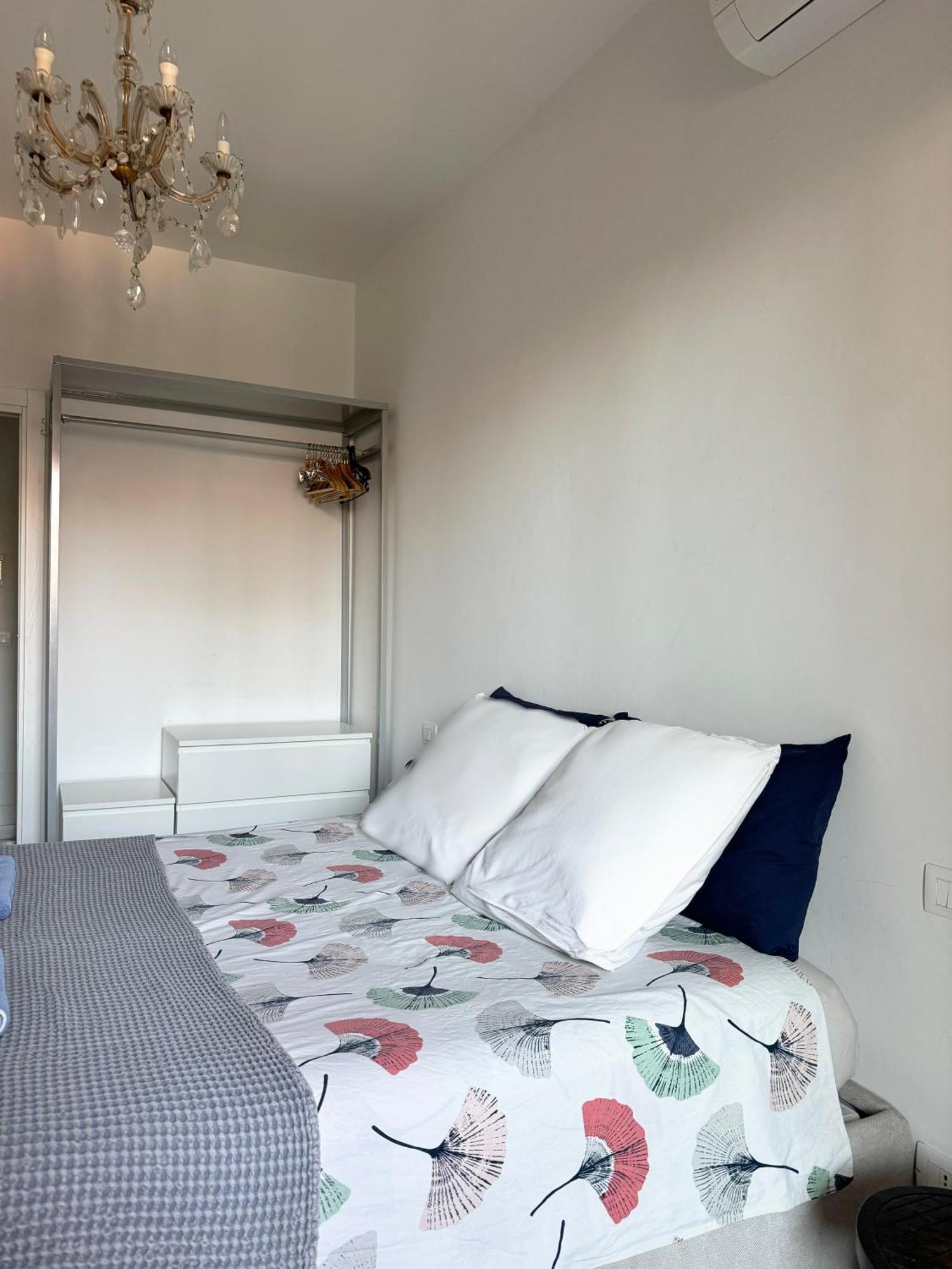 Home Stay And Relax In Milaan Buitenkant foto